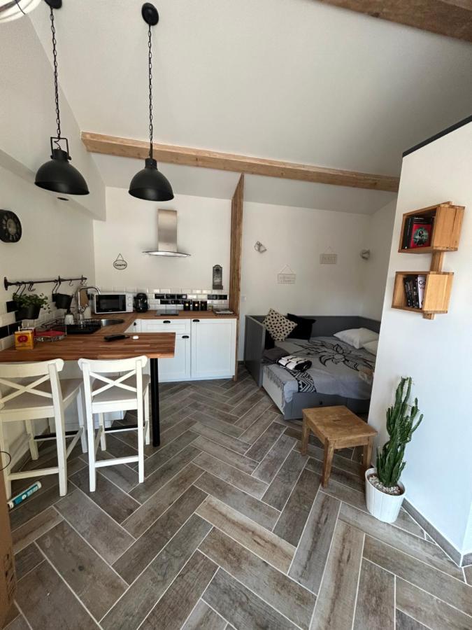 Charmant Studio Dans Villa - Jardin Privatif . La Seyne-sur-Mer Esterno foto