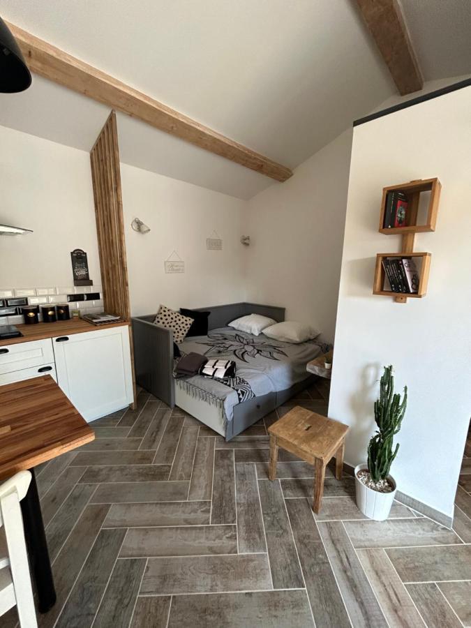 Charmant Studio Dans Villa - Jardin Privatif . La Seyne-sur-Mer Esterno foto
